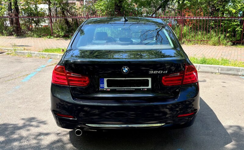 BMW 320