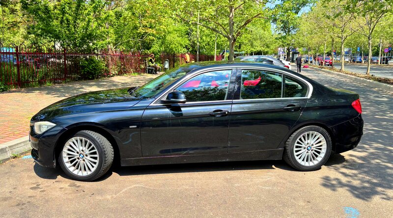 BMW 320