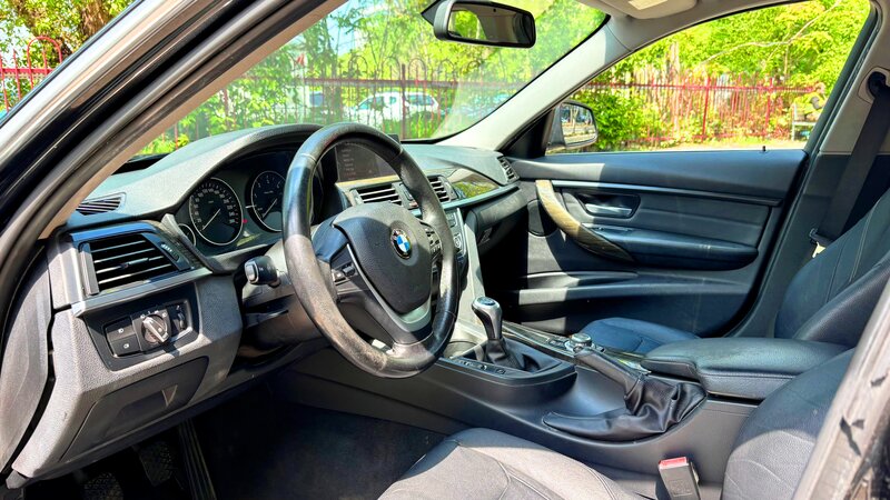 BMW 320